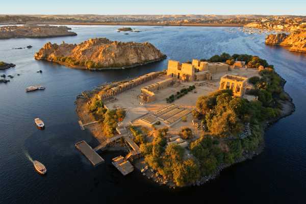 {"en":"Philae Temple"}