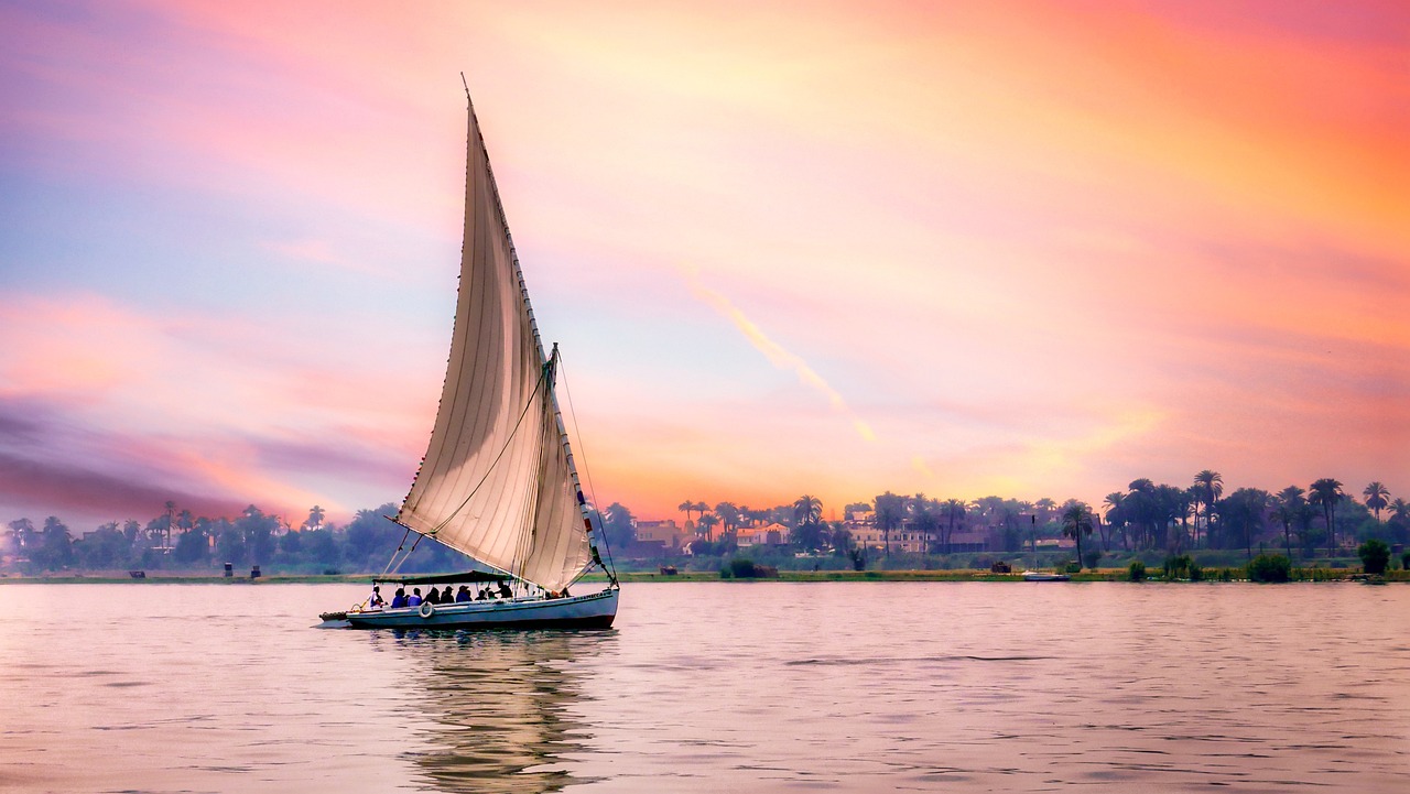 {"en":"aswan felucca tours"}