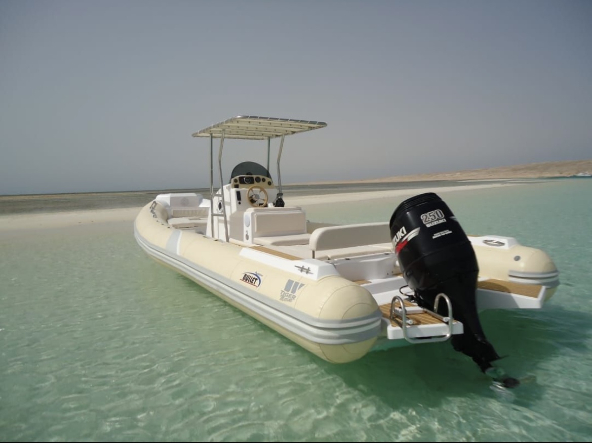 {"en":"Private Speedboat Tour"}